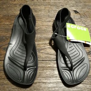 Crocs thong sandals